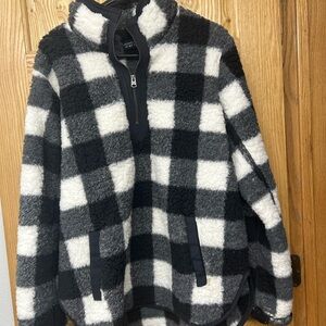 Abercrombie & Fitch Black and White Plaid Sherpa